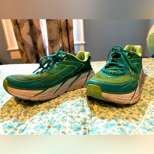 Hoka one one Clifton 3 women’s size 8.5